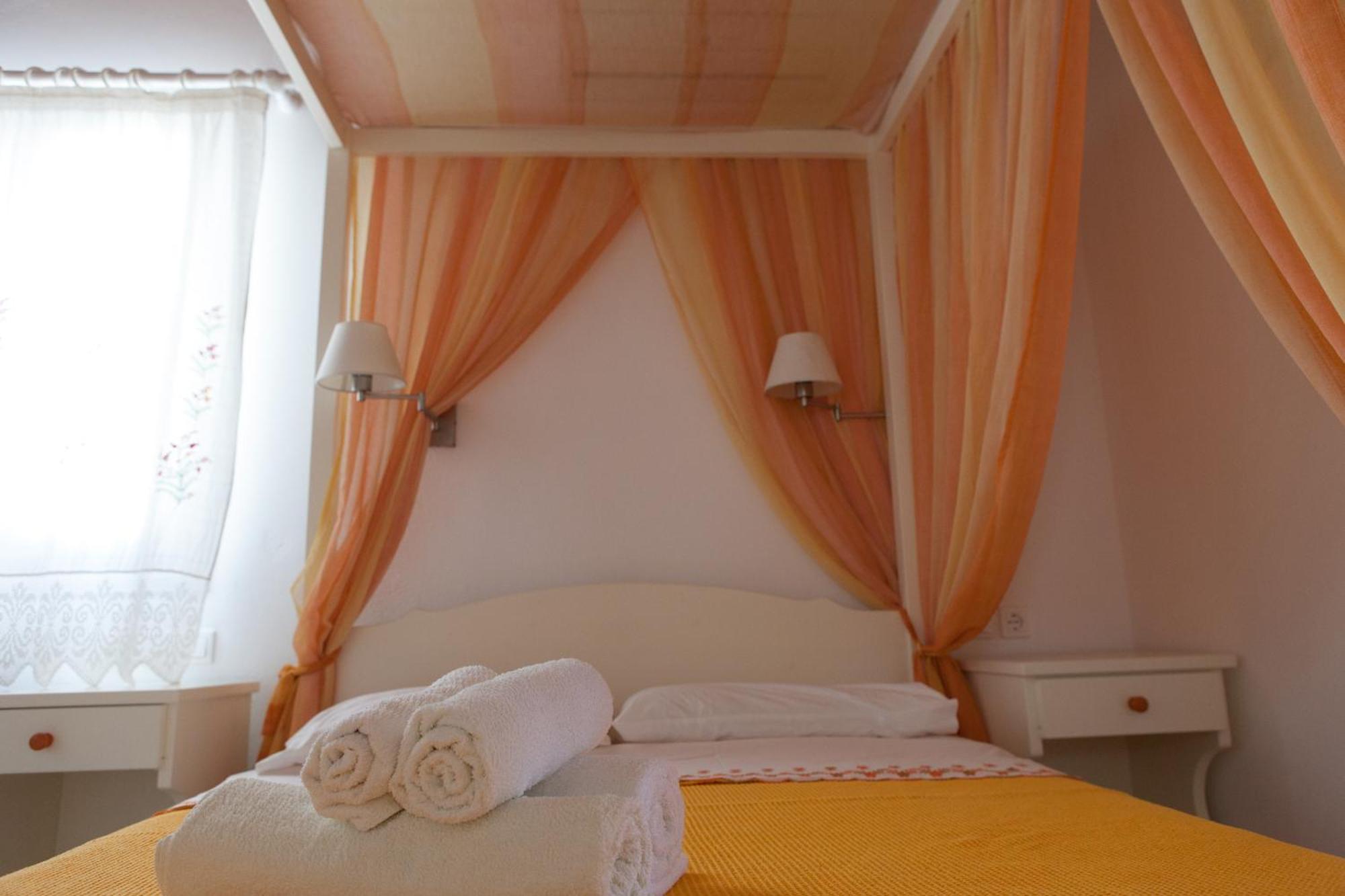 Ergina Summer Resort Antiparos Town Rum bild